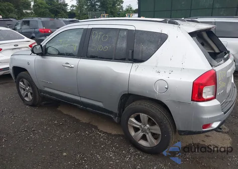 2011 Jeep Compass z USA, uszkodzony, nr VIN 1J4NF1FB3BD280876